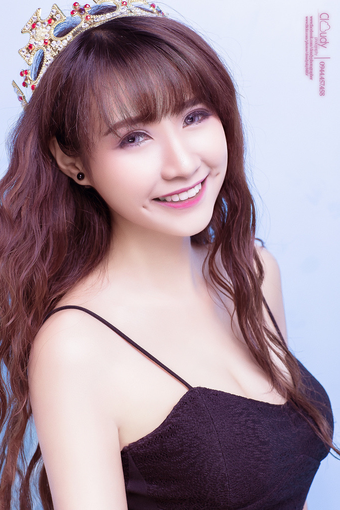 黑人床战中国女留学生视频